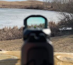 TFB Review: Strike Industries Hexion Tech Seeker Red Dot Sight