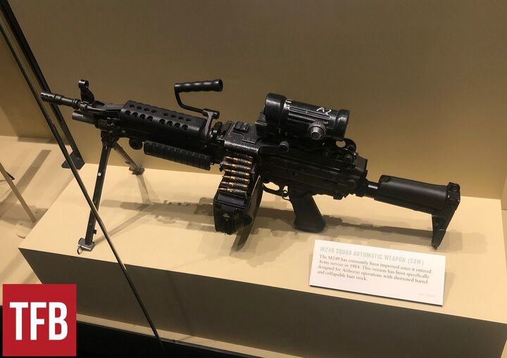 SAW Program: The XM106 Automatic Rifle | thefirearmblog.com