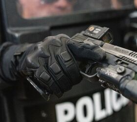 Amazon.com: Magpul Breach Tactical Gloves 2.0 Mens Gloves, Coyote