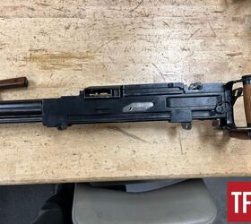 v i silin tkb 464 unified machine gun, SG 43 7 62x54 machine gun Photo by Lynndon Schooler