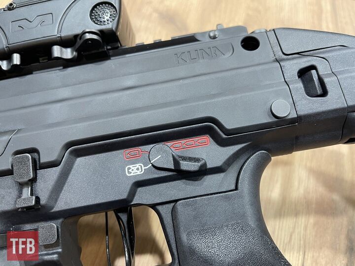 potd the hs produkt kuna 9mm 40 s w submachine guns