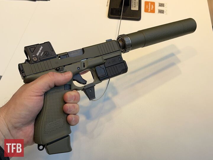 The new Glock 45 MOS Hunter Edition for comparison - image from the IWA exhibition.