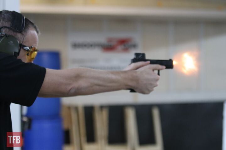 I always appreciated when the people who are responsible know what they’re doing, and here’s Jonas from Aimpoint on the Glock COA showing his excellent shooting skills. Jonas is also a shooting instructor in IPSC.