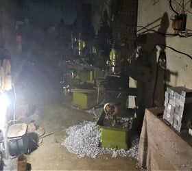 Typical private gun factory in Peshawar