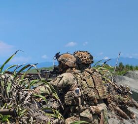 potd xm250 light machine gun in the philippines