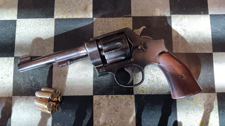 wheelgun wednesday s w model 1917 the goat military revolver, Shooters can also use full moon clips to reload six rounds at a time instead of three Doug E