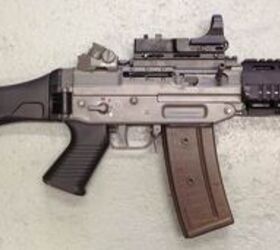 Sig SG 552 with C-More sight