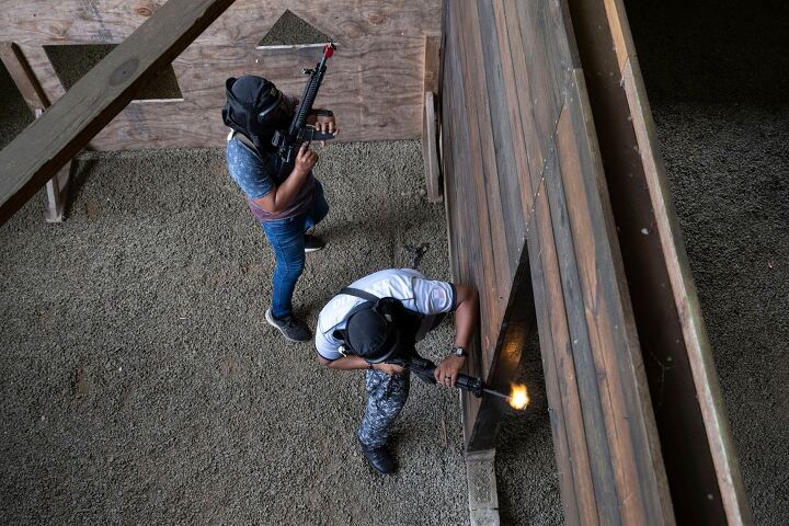 potd panamanian forces train with navy seals and green berets