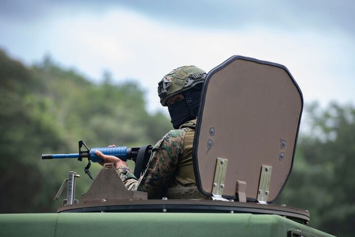potd panamanian forces train with navy seals and green berets