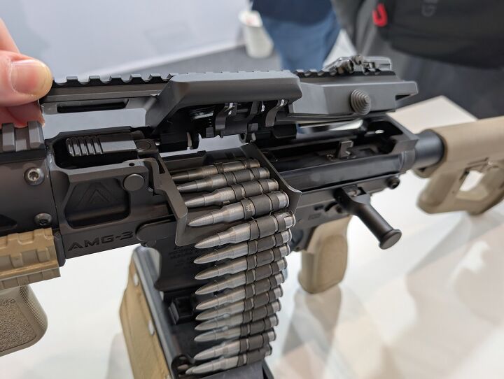 dsei 2025 fightlite showcase their new dfx amg 3 machine guns