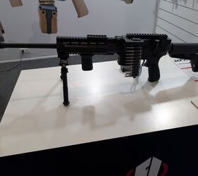 dsei 2025 fightlite showcase their new dfx amg 3 machine guns