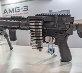 dsei 2025 fightlite showcase their new dfx amg 3 machine guns