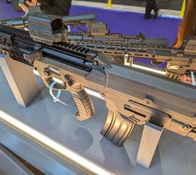 dsei 2025 hands on with st engineering s new bullpup the ame b514
