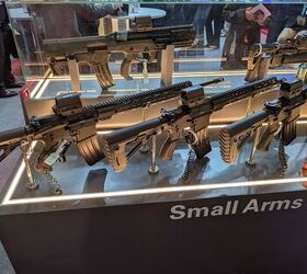 dsei 2025 hands on with st engineering s new bullpup the ame b514