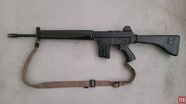 AR-180 fitted with a Magpul RLS sling AR-180 fitted with a Magpul RLS sling