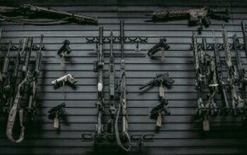 Small Business Spotlight: Hold Up Displays