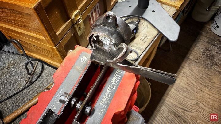 tfb armorer s bench sten mk2 build removing old receiver remnants