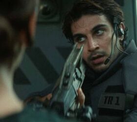 Note the lack of any Rear Sight