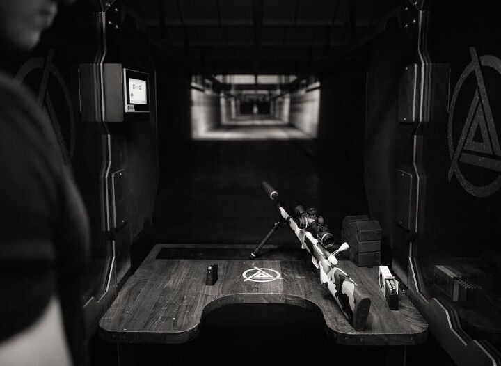 blackbird makes first public appearance with f762 and f556 suppressors