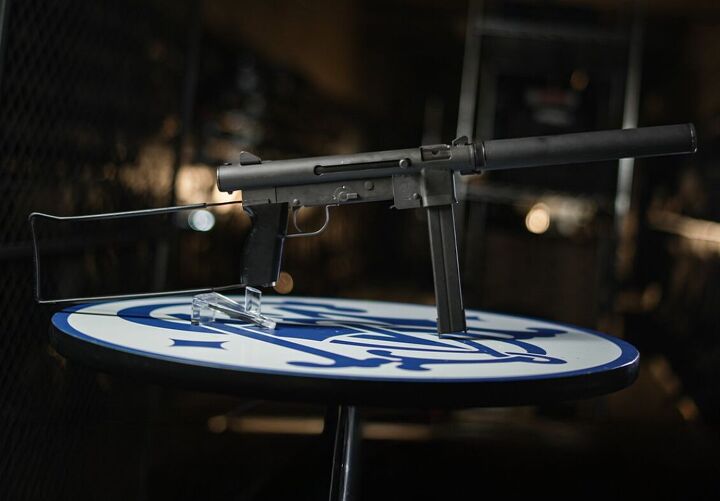 POTD: The Smith & Wesson Model 76 Submachine Gun - Suppressed