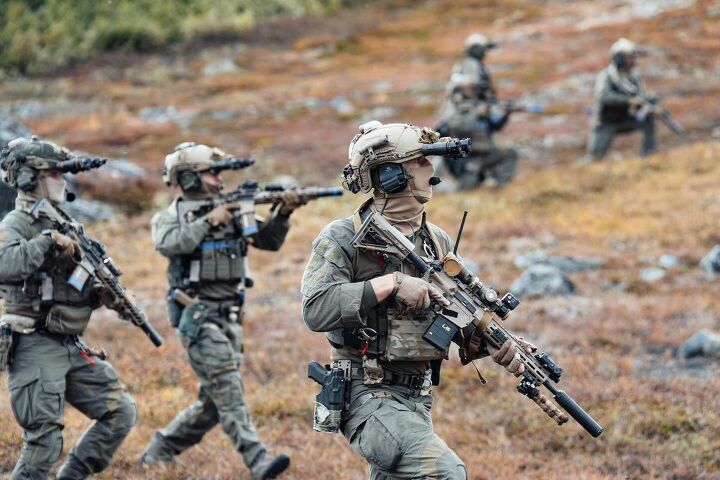 POTD: Danish Frogmen In Action