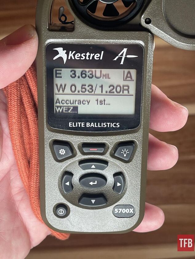 Kestrel Elite Compteur météo avec balistique appliquée et lien Kestrel Elite Compteur météo avec balistique appliquée et lien