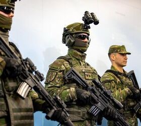 Slovak troops with new kit (Slovak Ministry of Defense)