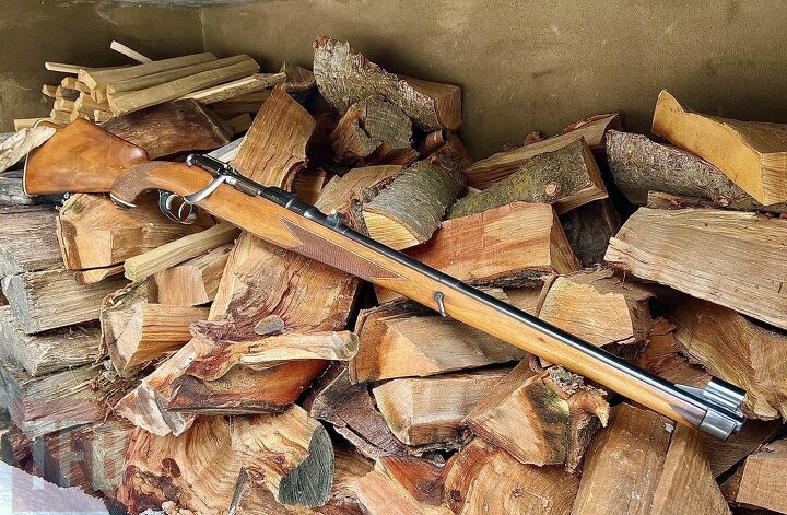 Fudd Friday: Are Iron Sights on a Hunting Rifle Obsolete?