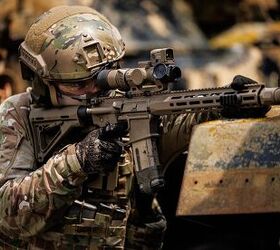 Member of the UK's Ranger Regiment with L403A1 (Corporal Rebecca Brown/UK Ministry of Defence)