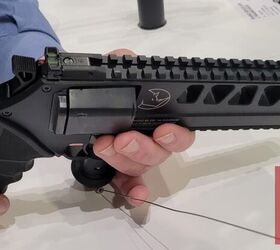 A full-length optics rail to go with the fiber optics. [Zac K.]