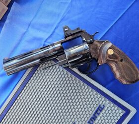 wheelgun wednesday colt anacondas blued optic ready enhanced grips