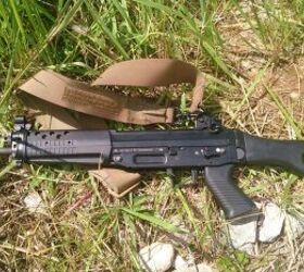 How I Almost Got Married Because of SIG 552 - Swiss Rifles History