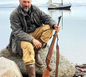 POTD: No Room for Guesswork in Polar Bear Country