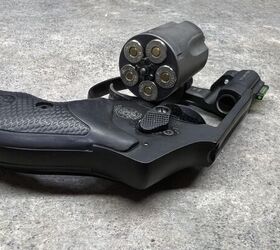 concealed carry corner carrying a backup gun