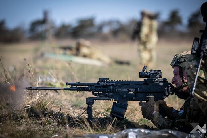 POTD: Gestamen Machine Guns in Hungarian Service Use