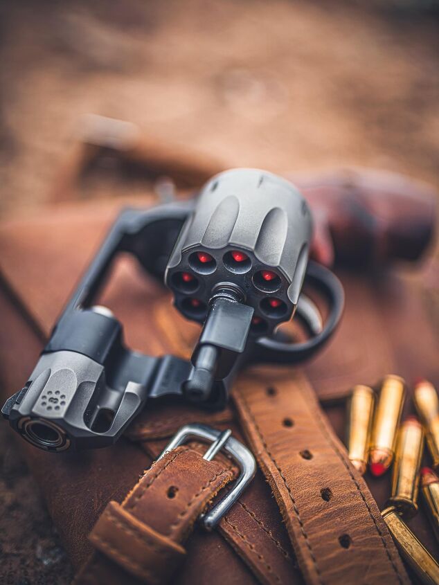 POTD: Eight Shots of .357 - The S&W Performance Center 327