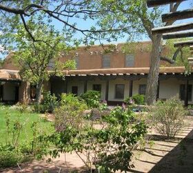 The National Park Service’s buildings are generally no-guns-allowed.