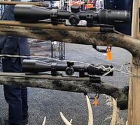 The action has dual locking lugs, a 90-degree bolt throw, and an M16-style spring-loaded extractor. [Zac K.]