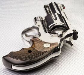 wheelgun wednesday davidson s exclusive snubnose colt snake guns