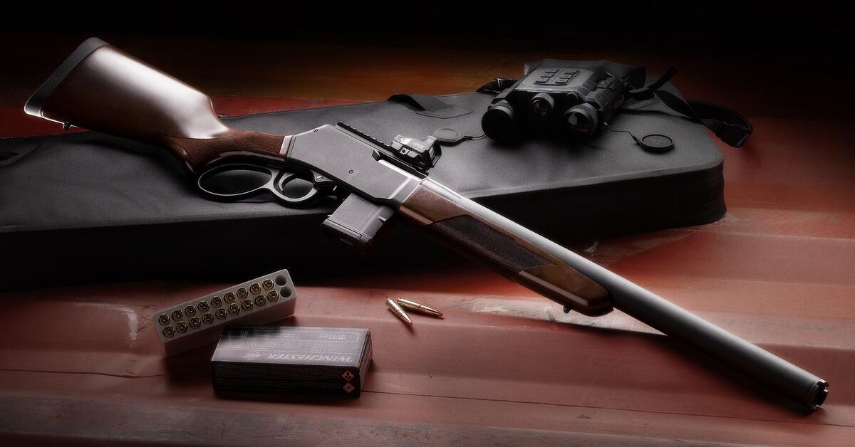 POTD: Integrally Suppressed Henry H23 Supreme in .300 Blackout