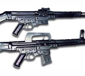 top 3 most deceptive movie gun props, Fake Mosfilm M16 next to STG 44