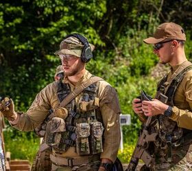 potd luxembourg s newest soldiers with hk416a7