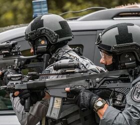 potd bfe officers with h k g36s and mp5s