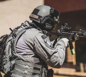 potd bfe officers with h k g36s and mp5s