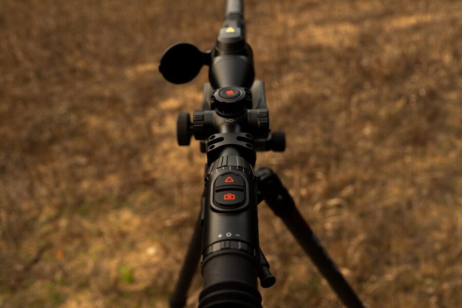 tfb review atn thor 6 elite lrf 640 3 24x thermal scope, Control buttons on top of the LRF 640 s eyepiece housing