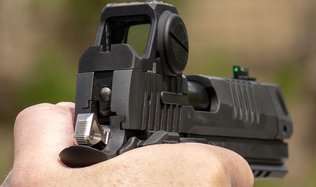 sig sauers new xray5 the solid state matrix red dot explained