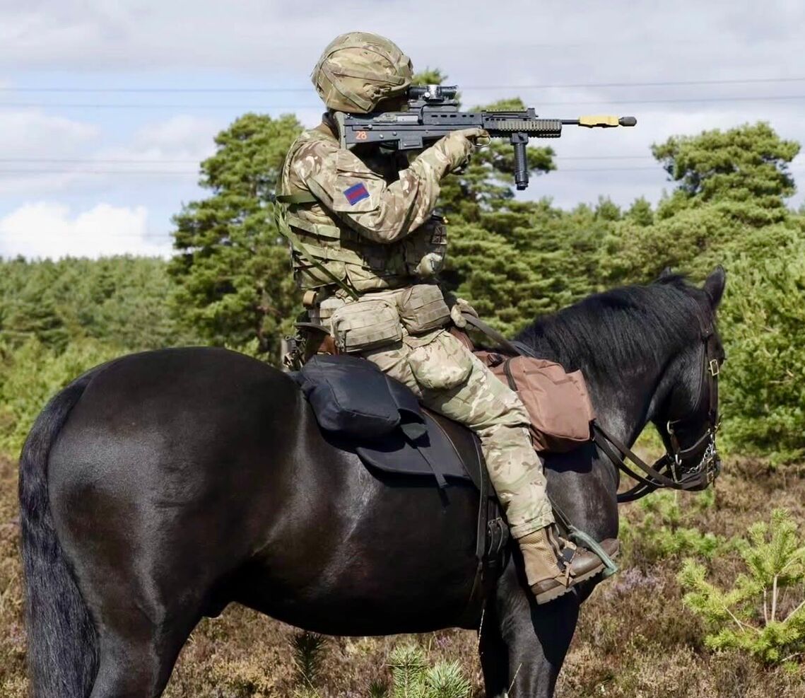 potd british cavalry takes sa80 back to the saddle
