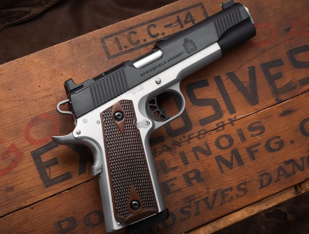 woox brings italian walnut micarta to the 1911